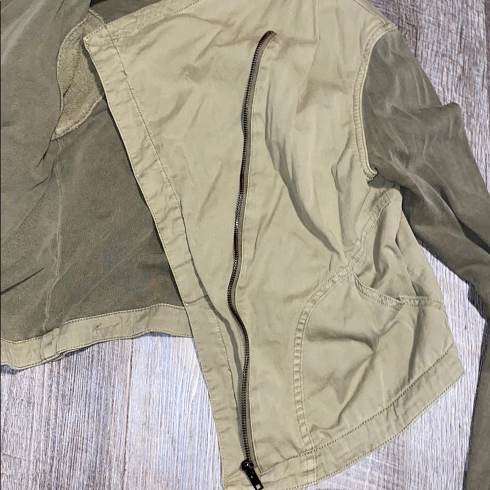 Thread & Supply Light Jacket - Picture 2 of 8